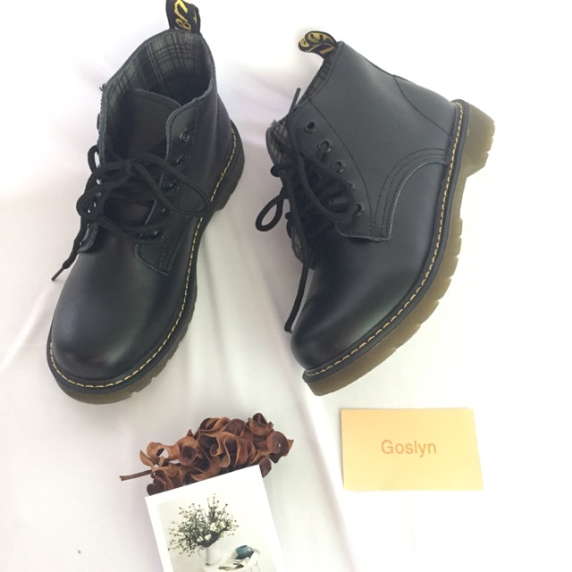 Boots Dr Marten cổ vừa