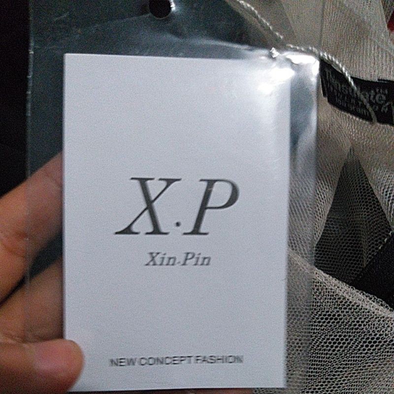 Đầm body rớt vai