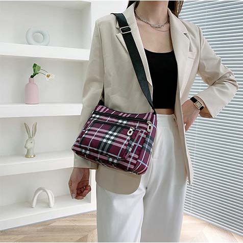 Túi Đeo Chéo Chống Thấm Nước Thời Trang Tiện Dụng Cho Nữ