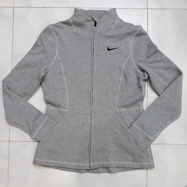 Áo Khoác Nỉ Xám Họa Tiết Đen Có Túi | BigBuy360 - bigbuy360.vn