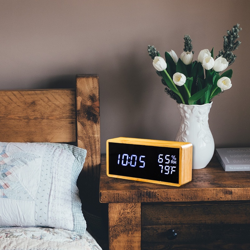 Đồng Hồ Báo Thức Điện Tử Để Bàn Bằng Gỗ Có Màn Hình Led Hiển Thị Nhiệt Độ Và Độ Ẩm Đa Năng