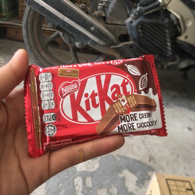 Kitkat Sôcôla 4f thanh 35g date 10/2022