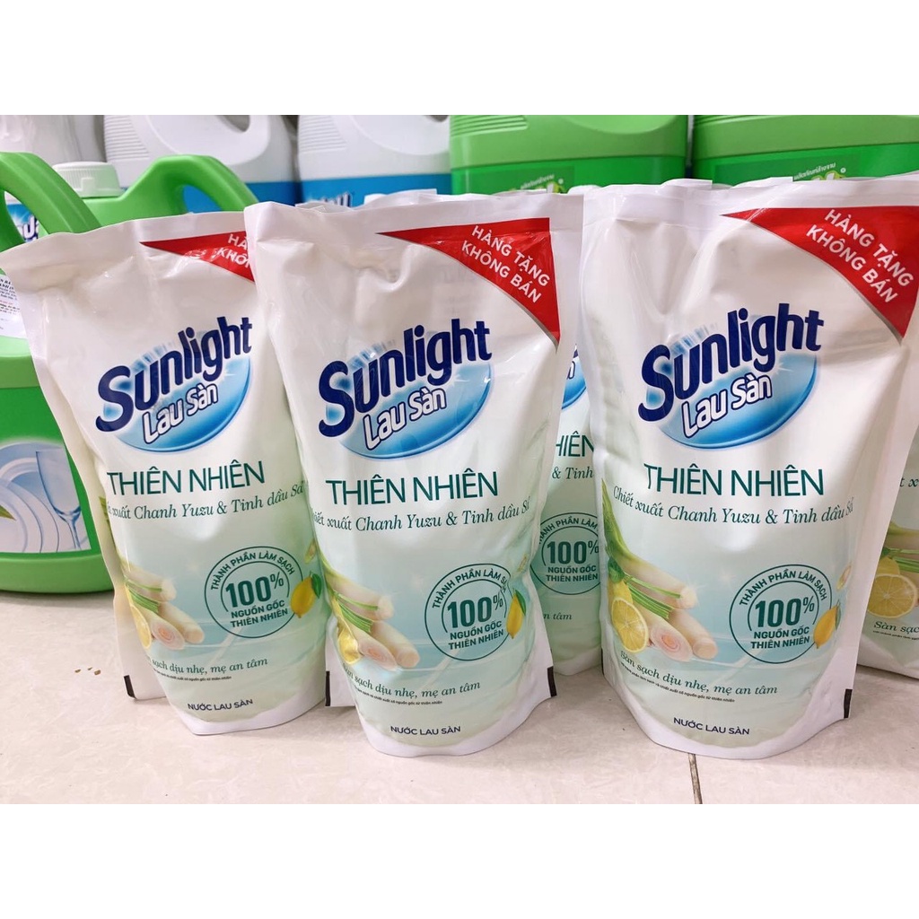 Nước lau sàn Sunlight Thiên Nhiên Chiết Xuất Chanh và Tinh Dầu Sả túi 700g