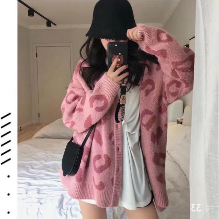 Áo Len Cardigan nữ Hàn Quốc beo hồng nữ tính form rộng cổ chữ v phong cách cá tính thời trang GileShop M63HD