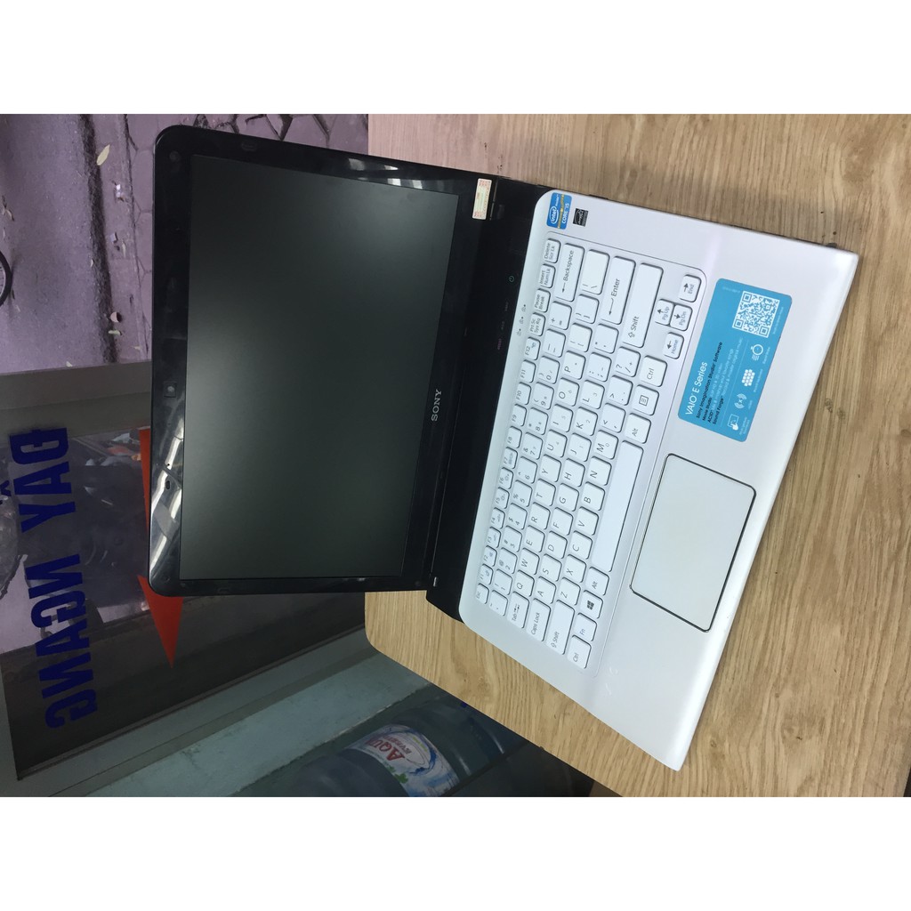Hot Hot Laptop Sony vaio SVE14 Sang chảnh chíp core i5-3210M/4GB/HDD 320GB Cạc HD4000 game mượt. Tặng chuột không dây | BigBuy360 - bigbuy360.vn