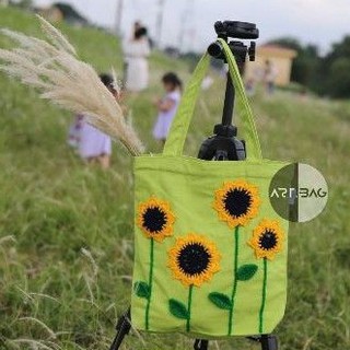 Túi vải canvas kèm hoạ tiết len móc