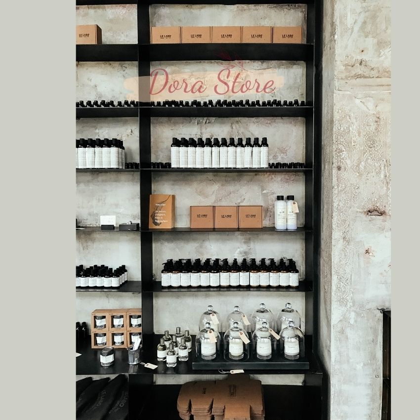 Sữa Tắm Hương Nước Hoa Le Labo Santal 33 chai to 300ml - TẶNG 2 Mặt nạ ủ trắng tạo bọt Rwine Beauty Nhật Bản - Dorastore | BigBuy360 - bigbuy360.vn