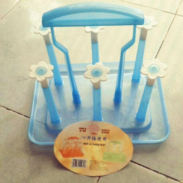 Úp ly nhựa giá rẻ màu ngẫu nhiên