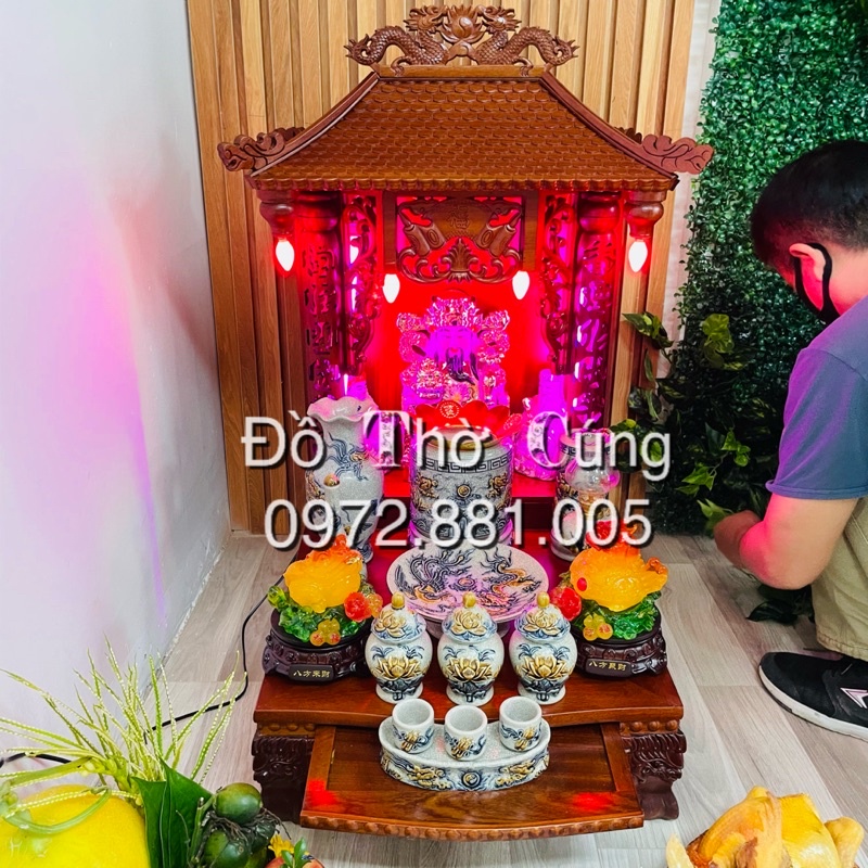 Bộ đồ thờ thần tài  Men rạn đắp nổi cao cấp ban mái đình gỗ hương