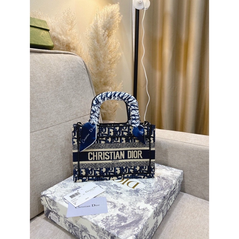 TÚI DIOR THỔ CẨM SIZE22 SPSL