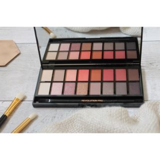 (nguyenthichin2017) Bộ phấn mắt pizu bonshop