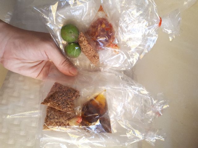 Sỉ 50 bánh tráng sa tế tỏi phi Tây Ninh