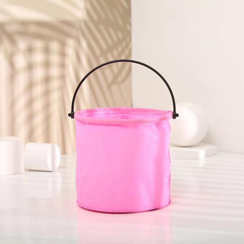 Xô gấp đa năng đựng nước ( màu ngẫu nhiên) cát, đồ chơi đi biển, dụng cụ chứa đồ đi câu cá cỡ nhỏ đơn giản