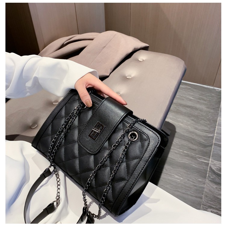 TÚI XÁCH NỮ ĐEO CHÉO DÁNG VUÔNG TRẦN TRÁM ROTALY TT 87 | BigBuy360 - bigbuy360.vn