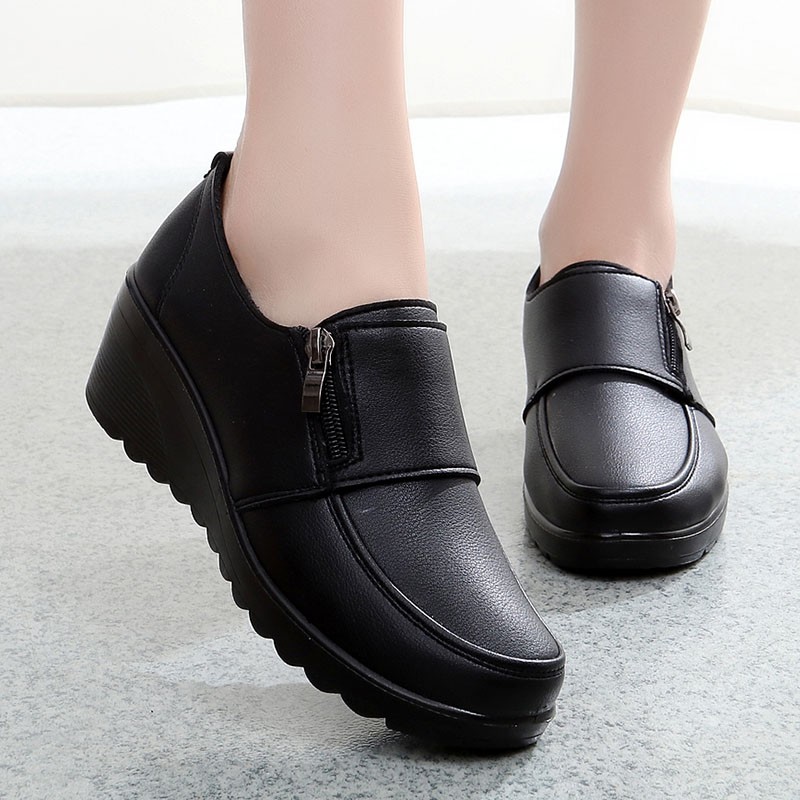 giày trung niên độn đế cao 5 cm HI156