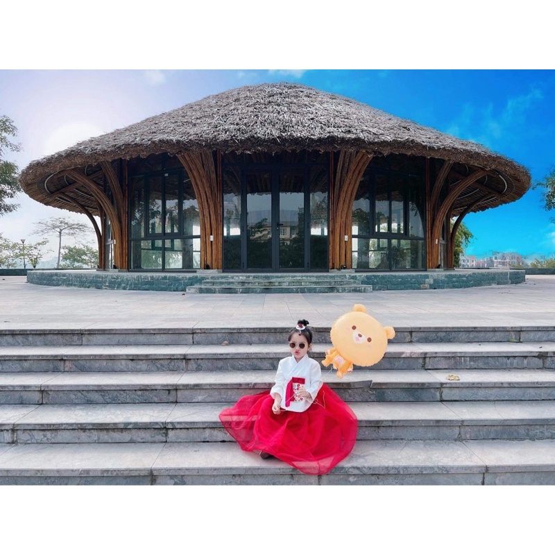 Bộ váy hanbok cho bé