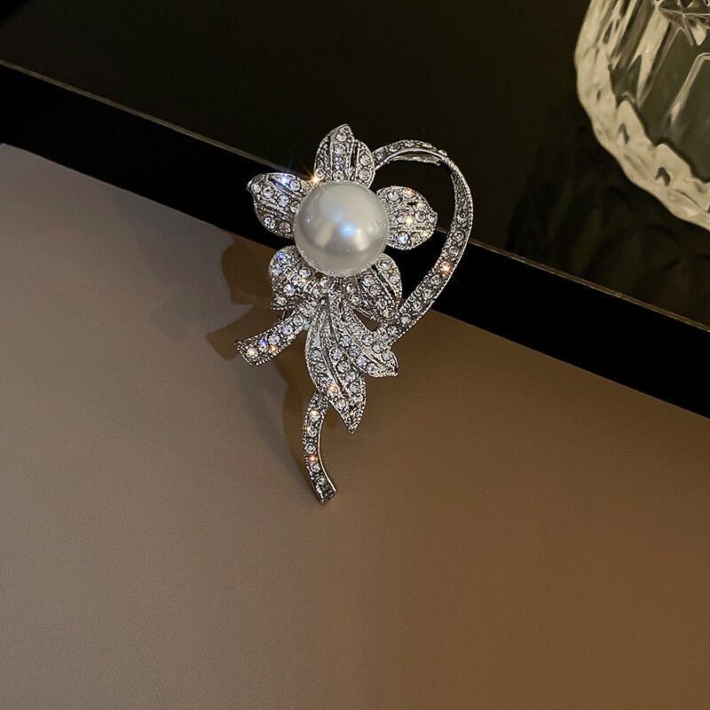 Ghim Cài Áo Hình Hoa Đính Ngọc Trai Nhân Tạo Thời Trang Thu Đông