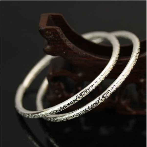 Vòng tay hoa văn nữ bạc s925 đơn giản
