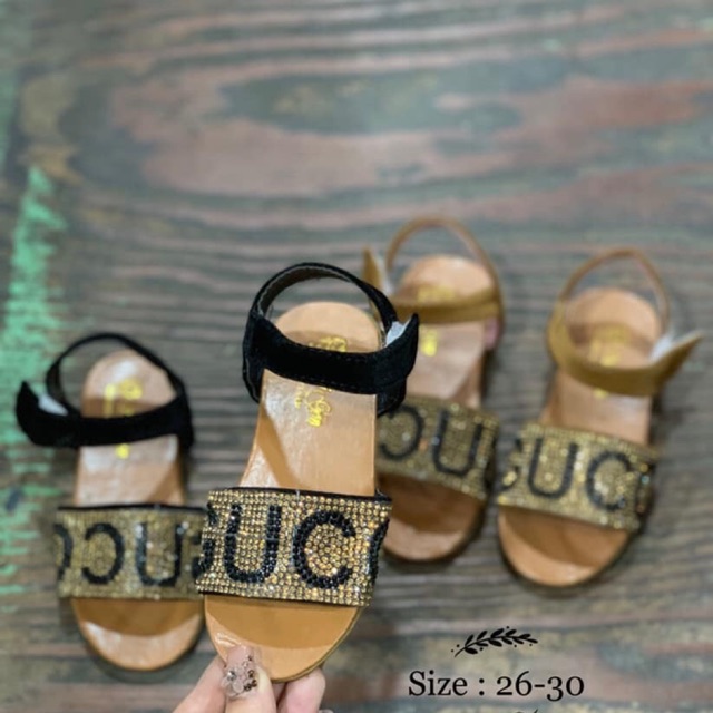 Combo giầy khách đặt