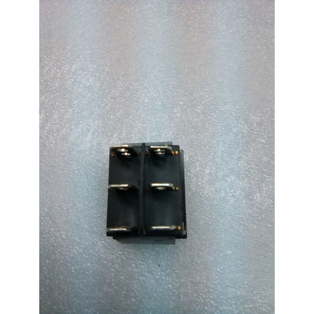 1 Công tắc bập bênh KCD4