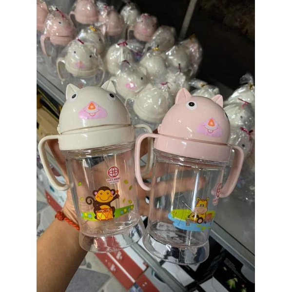 Bình tập uống nước cho bé