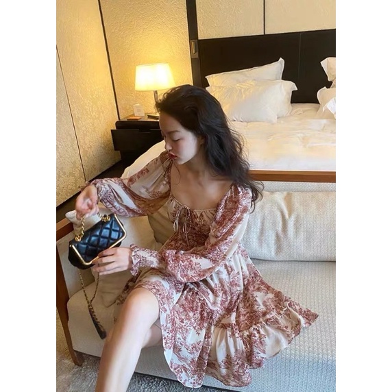 ĐẦM VOAN HOA CỔ VUÔNG