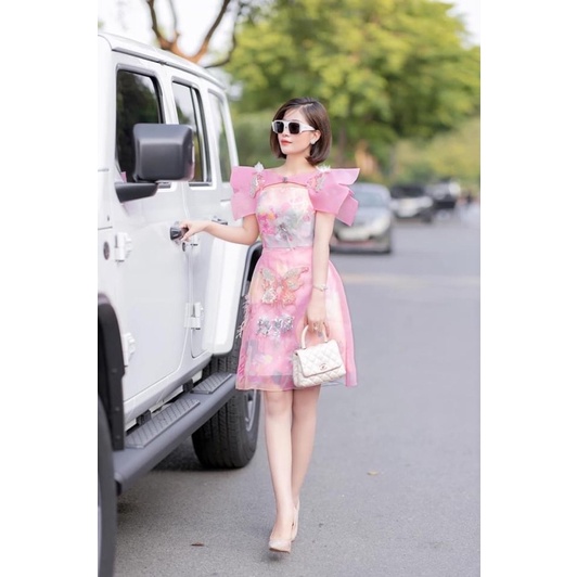 Váy tơ cao cấp đính kết hạt xuất sắc