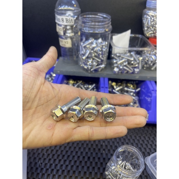 Combo 4 ốc gác chân sau salaya inox 304 gắn cho ex win satria sonic