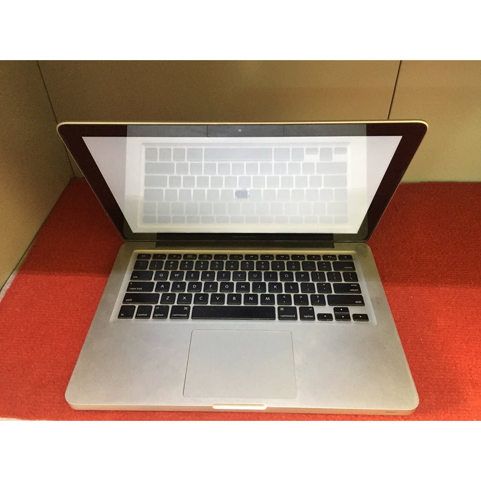 Macbook Pro MD101