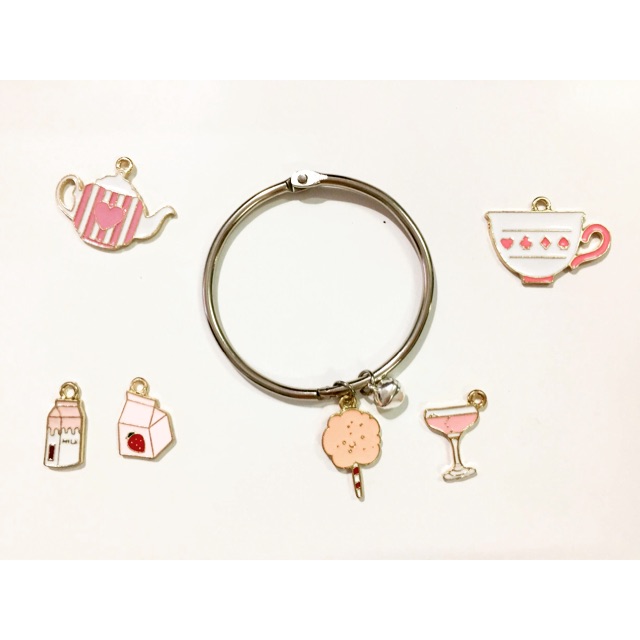 Kiềng phối charm hoạt hình