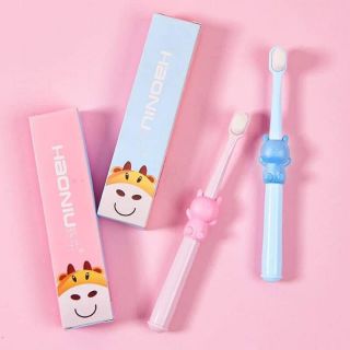 Set 3 bàn chải đánh răng cho bé.