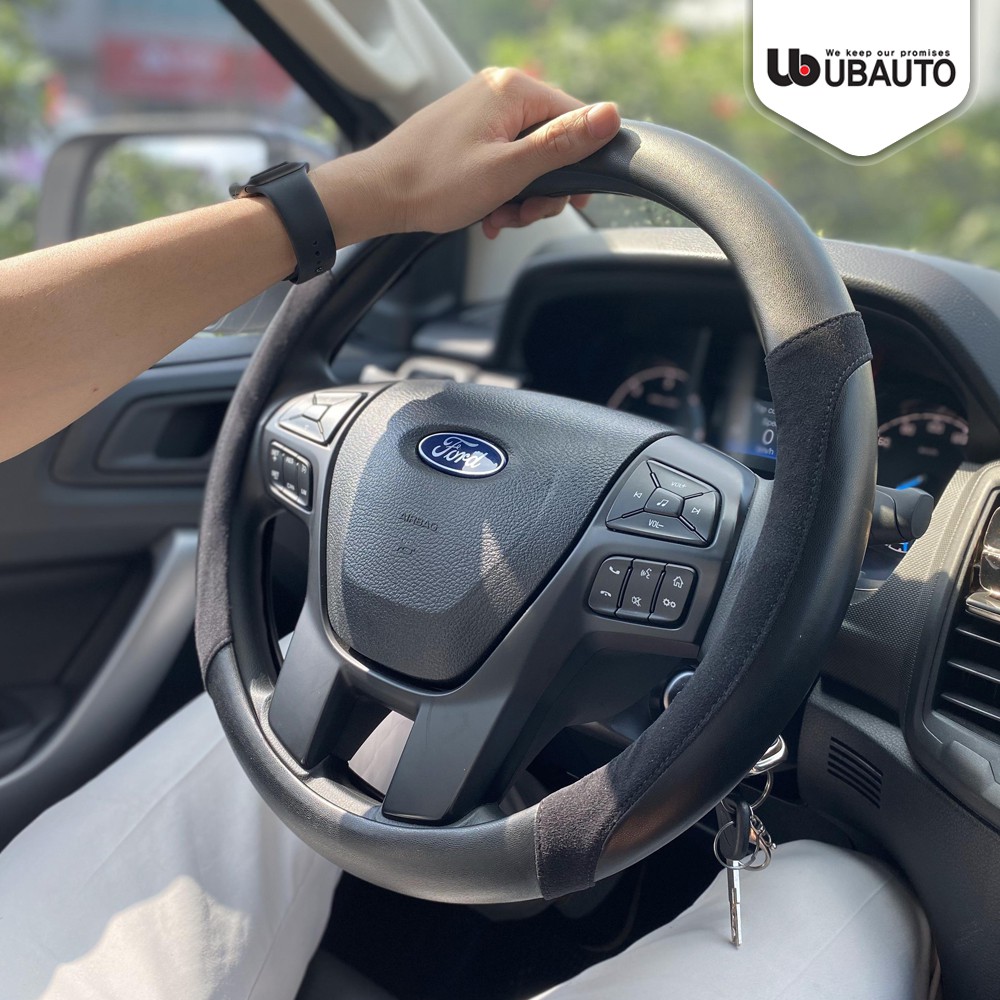 Bọc vô lăng New Banked cao cấp chính hãng UBAUTO phù hợp các dòng xe ô tô có vô lăng 36-38cm