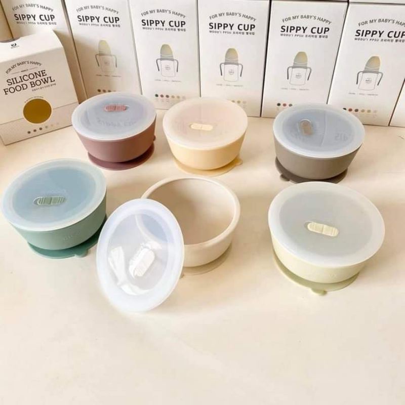 Bát ăn dặm có đế hít,kèm nắp Bluemama