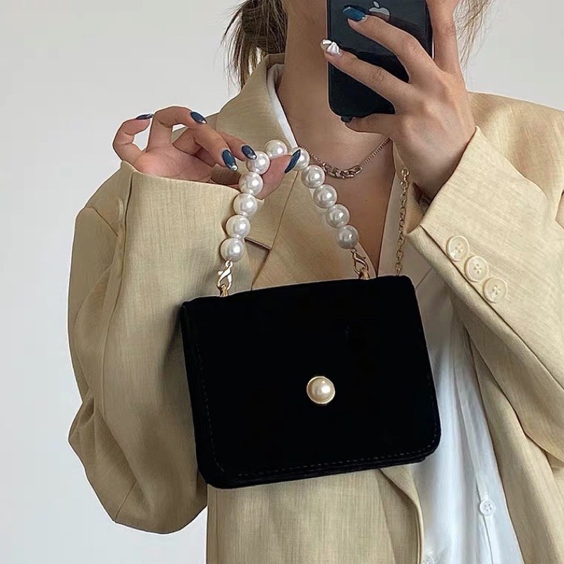 Túi nhung đen quai ngọc style tiểu thư