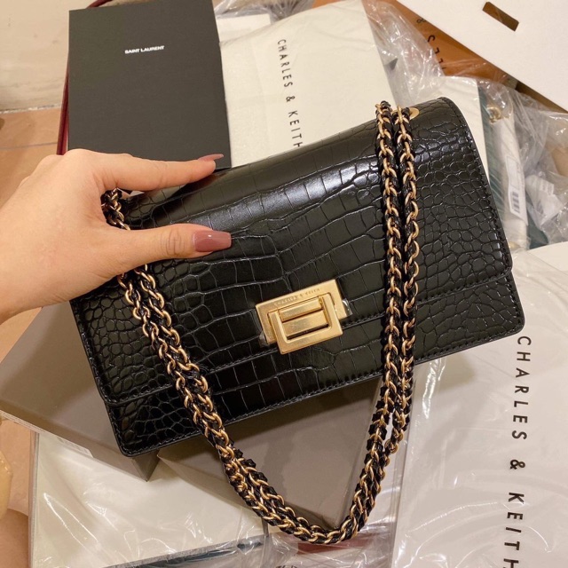 Túi cnk nữ hàng đẹp check code (chat trước với shop ạ)