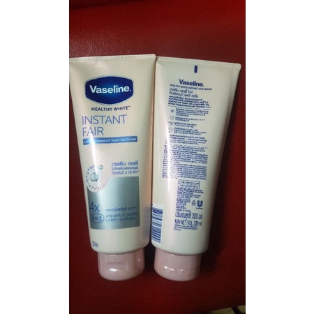 &lt;SALE&gt; VASELINE 4X MỀM MỊN DA DƯỠNG ẨM DƯỠNG TRẮNG 320ml