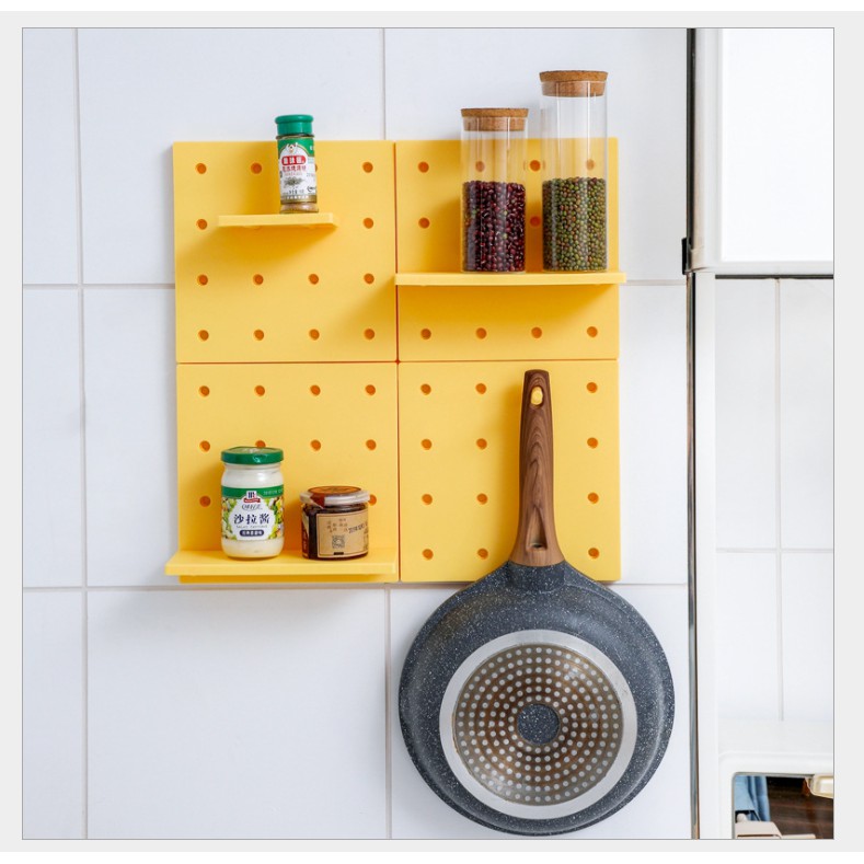 Bảng kệ đa năng Pegboard giá treo dụng cụ trang trí tường bằng nhựa gọn gàng và thẩm mỹ đẹp dùng gắn tường không đục lỗ