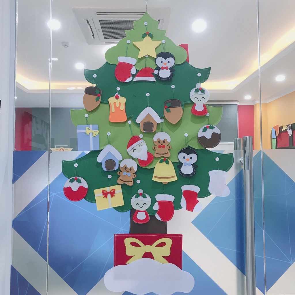 Cây thông Noel giáng sinh 2023 dán tường cửa kính cao cấp vải nỉ kèm đèn led chạy pin full họa tiết trang trí nhà