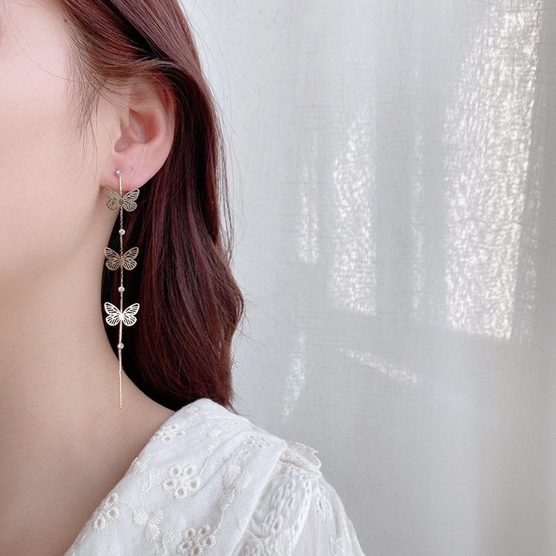 Bông Tai Thời Trang Hình Bướm Mạ Vàng Có Tua Rua