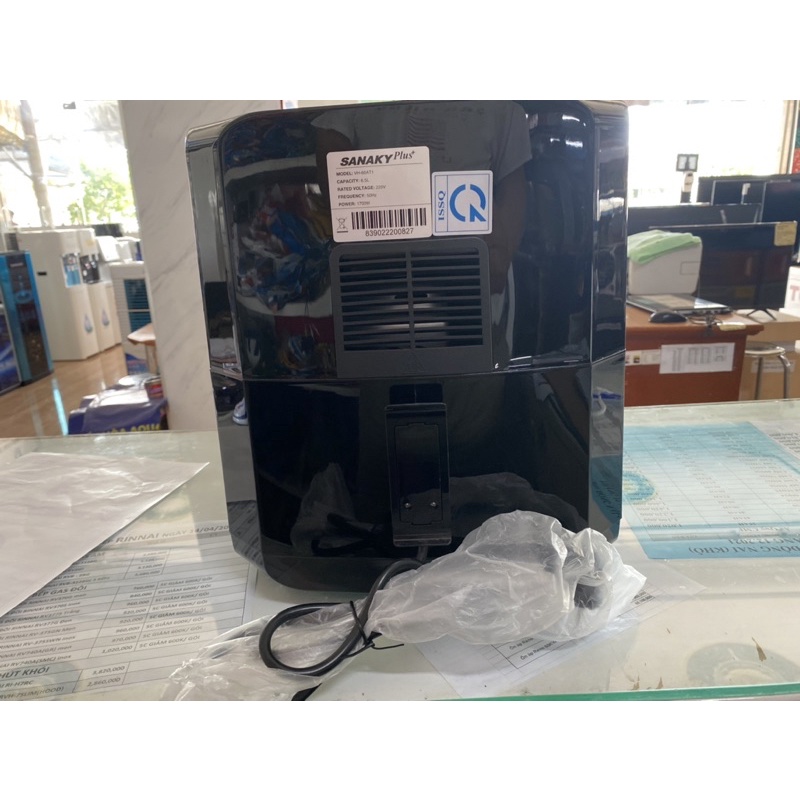 Nồi chiên không dầu Sanaky VH-60AT1