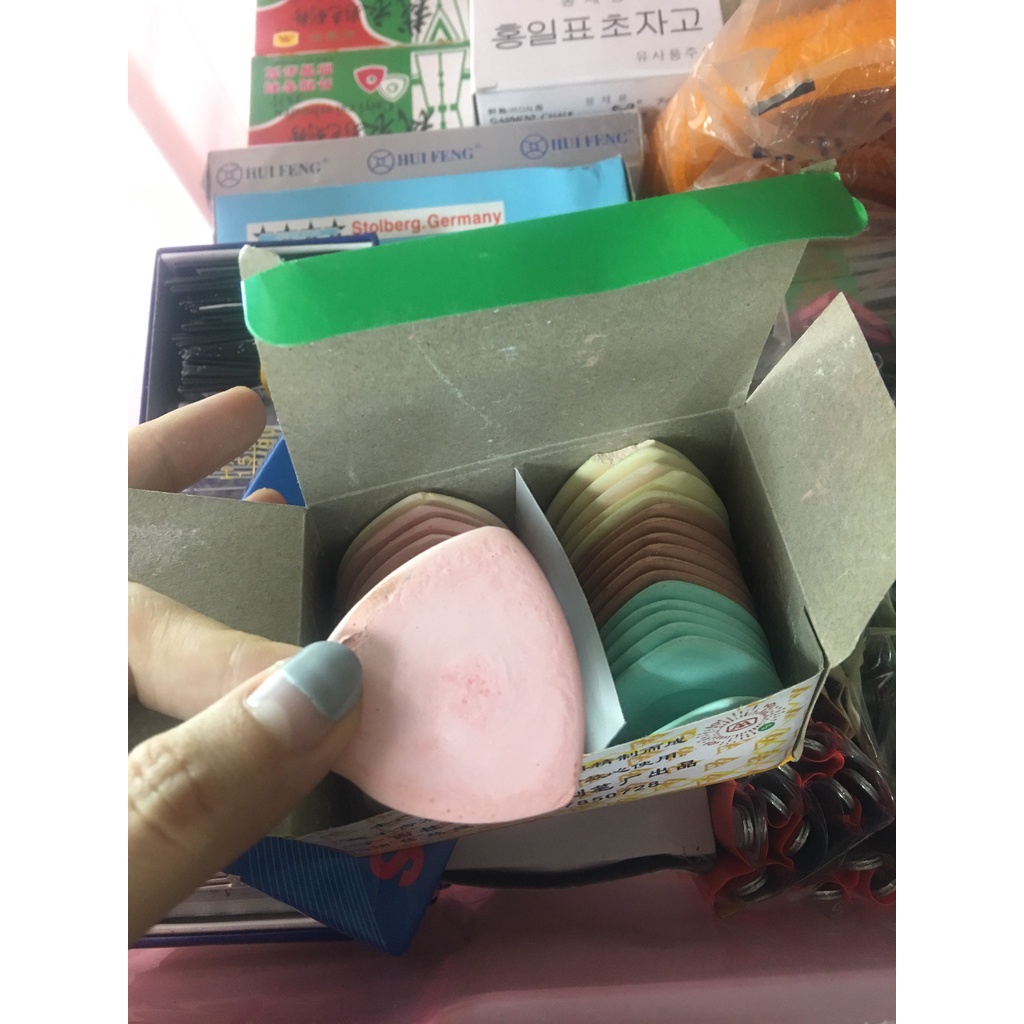 Phấn may bay màu và phấn màu