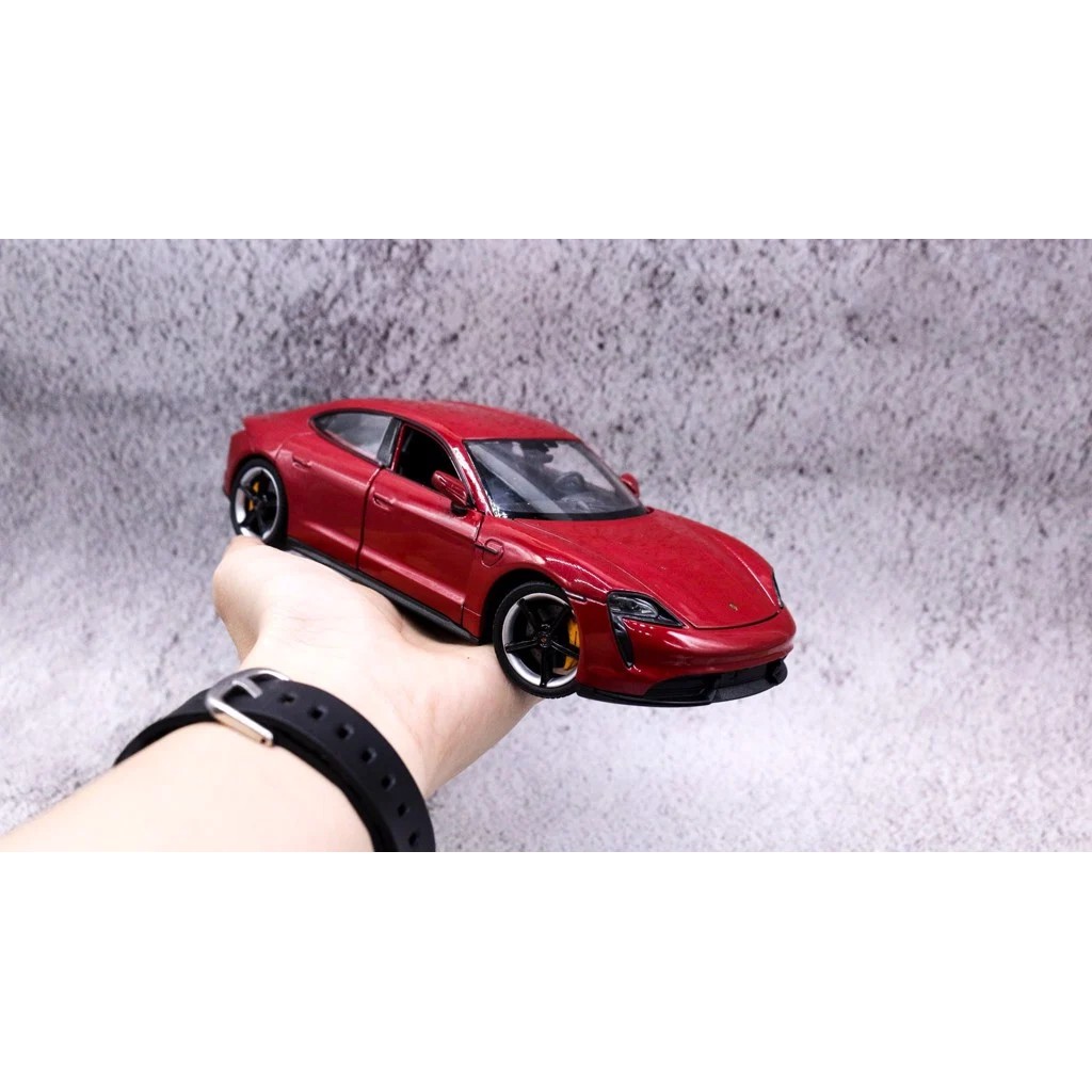 MÔ HÌNH XE PORSCHE TAYCAN TURBO S RED 1:24 WELLY 7500