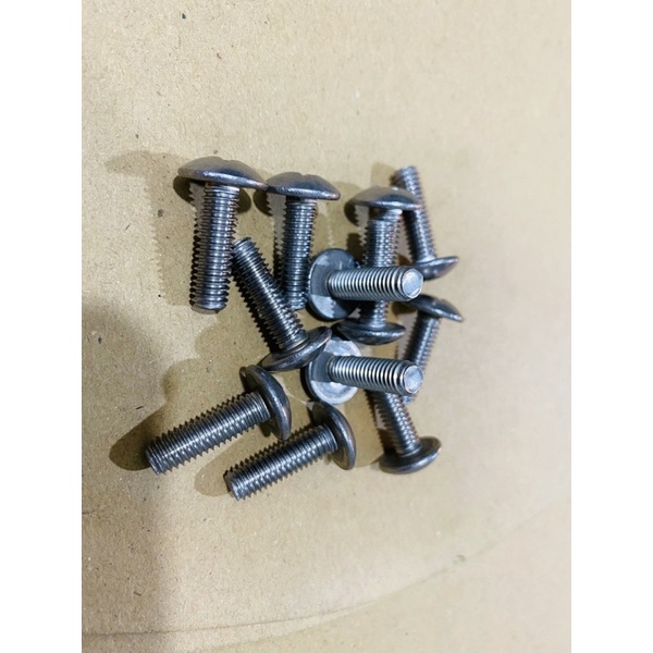 ỐC 67 68 BẮT TAI XI NHAN