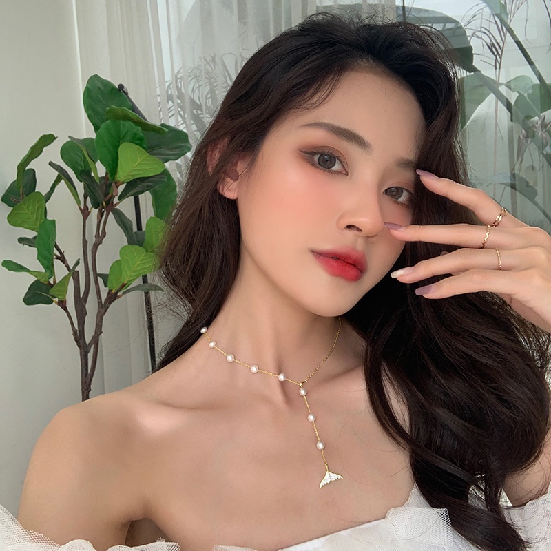 Dây Chuyền Mặt Đuôi Cá Đính Đá Và Ngọc Trai Thời Trang