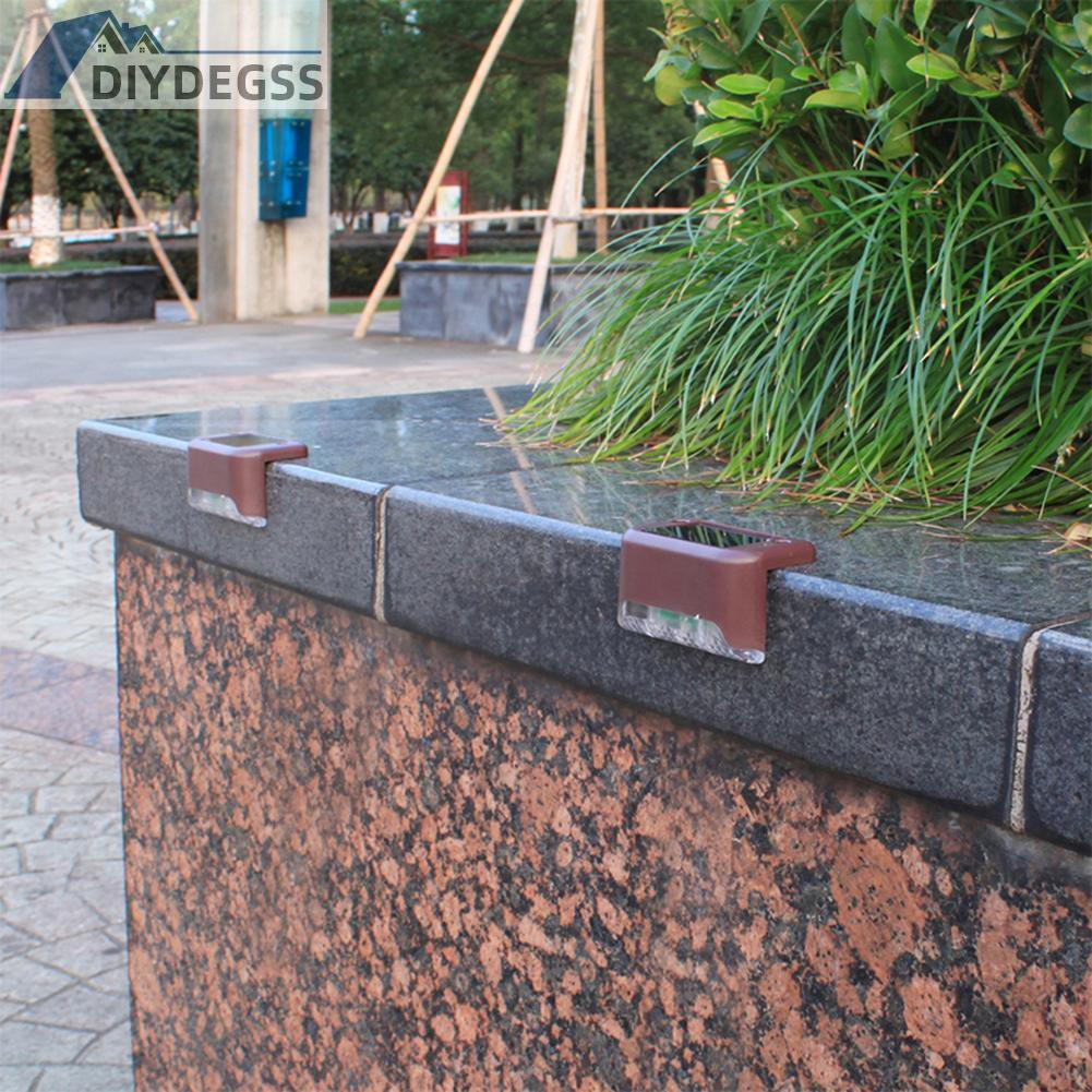 Đèn Led 4 Bóng 2 Bóng Sử Dụng Năng Lượng Mặt Trời Chống Thấm Nước Trang Trí Cầu Thang Ngoài Trời