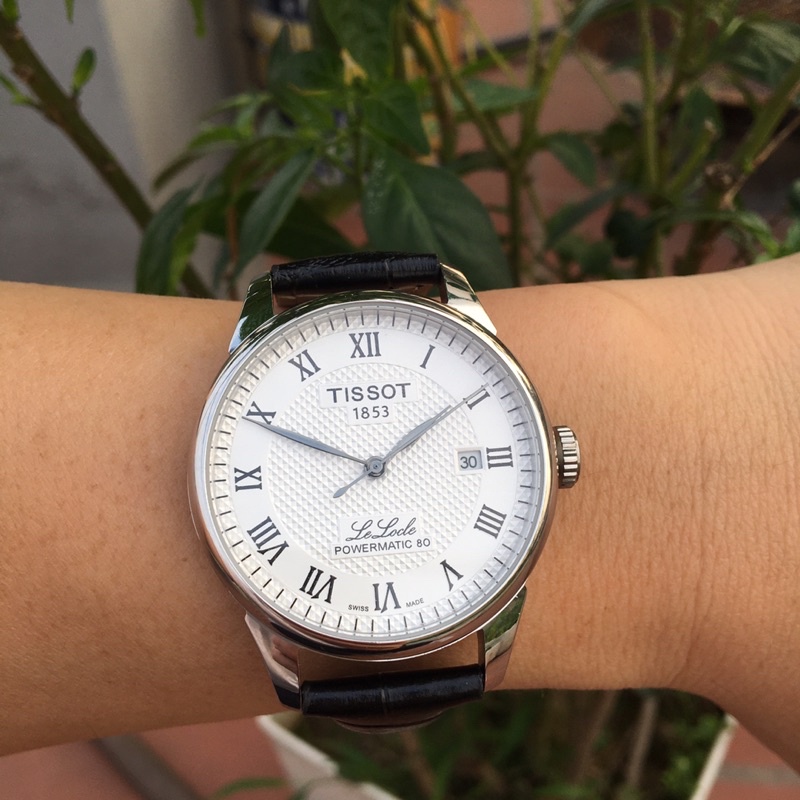 Đồng hồ Tissot Nam 1853, kính shapphire.