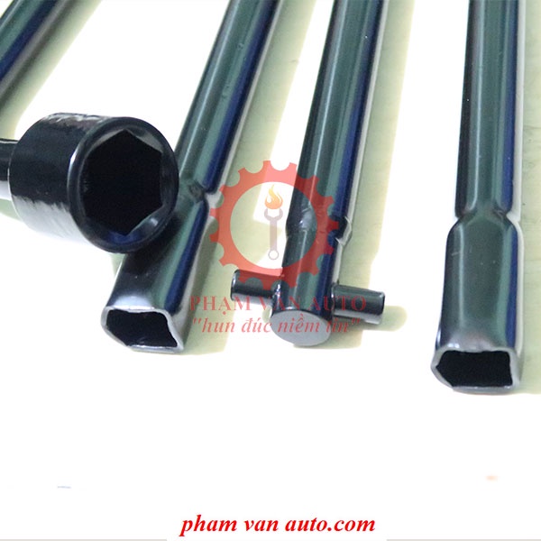 Tháo lốp dự phòng Ford Ranger CHÍNH HÃNG mã EB3C17005AC Phạm Văn Auto