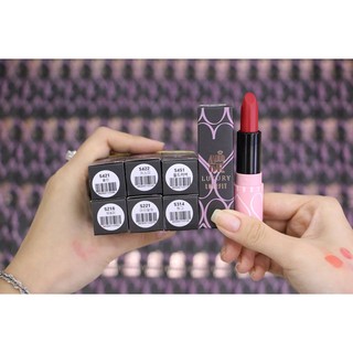 Son thỏi Amok Luxury Lovefit Premium Lipstick