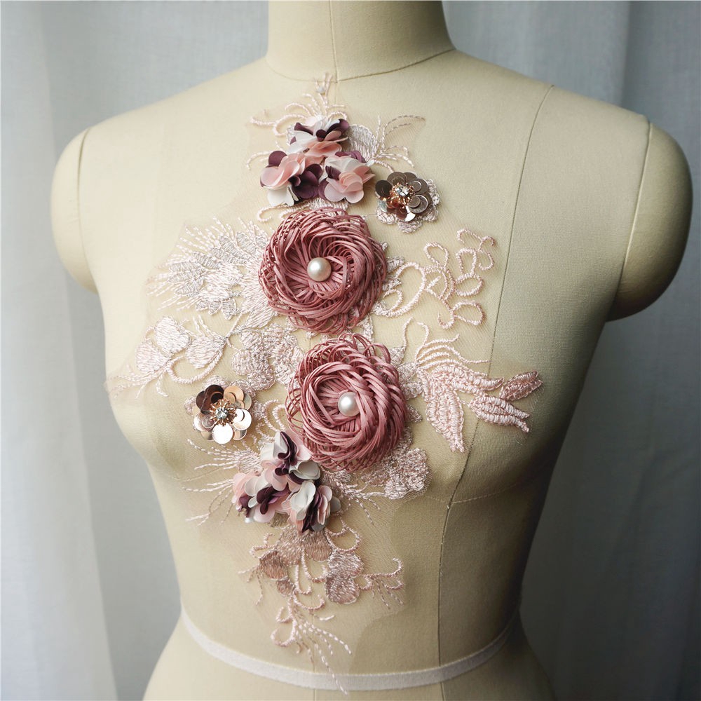 Miếng Vải Ren Thêu Hoa Đính Ngọc Trai Dùng May Váy Cưới