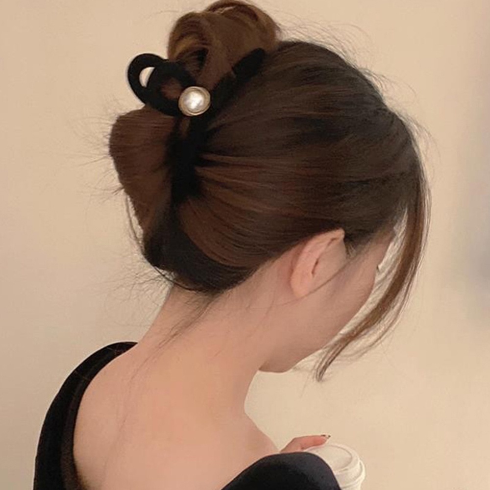 Kẹp Tóc Hình Cá Mập Chất Liệu Nhung Đính Ngọc Trai Giả Thời Trang Cho Nữ